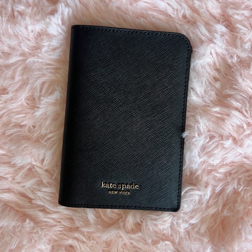 Kate Spade Passport and Card Holder - Brand New With Tags